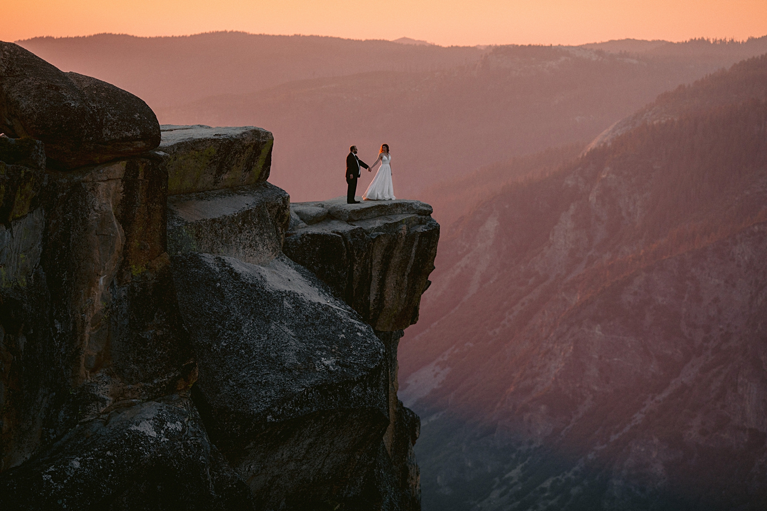 Yosemite Wedding Taft Point ledge
