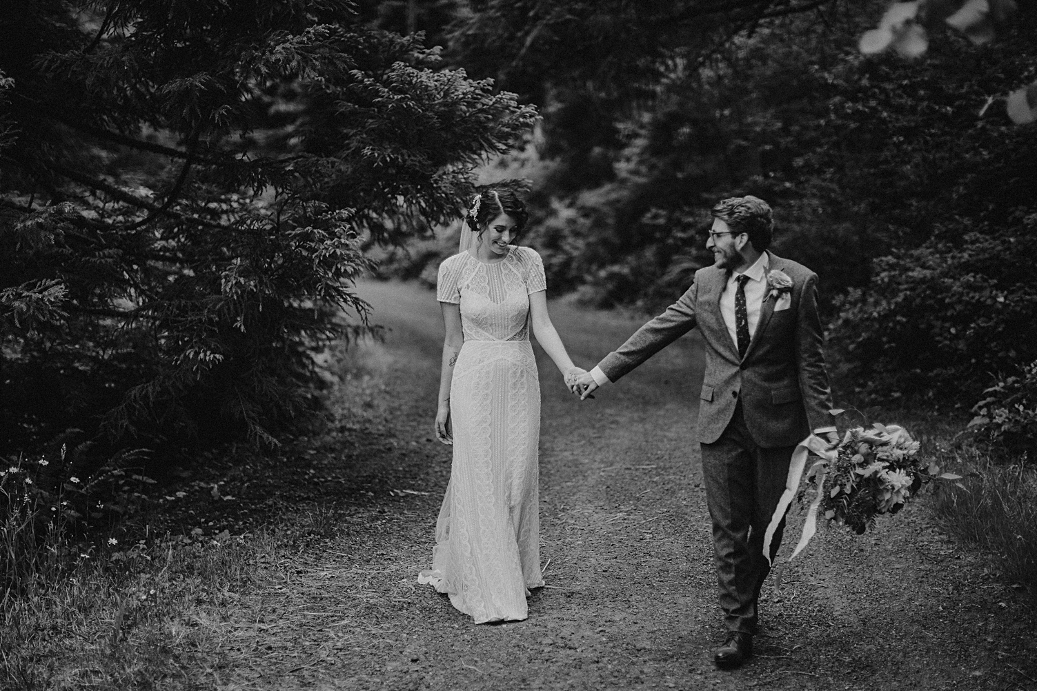 Portland Oregon wedding at Hoyt Arboretum road