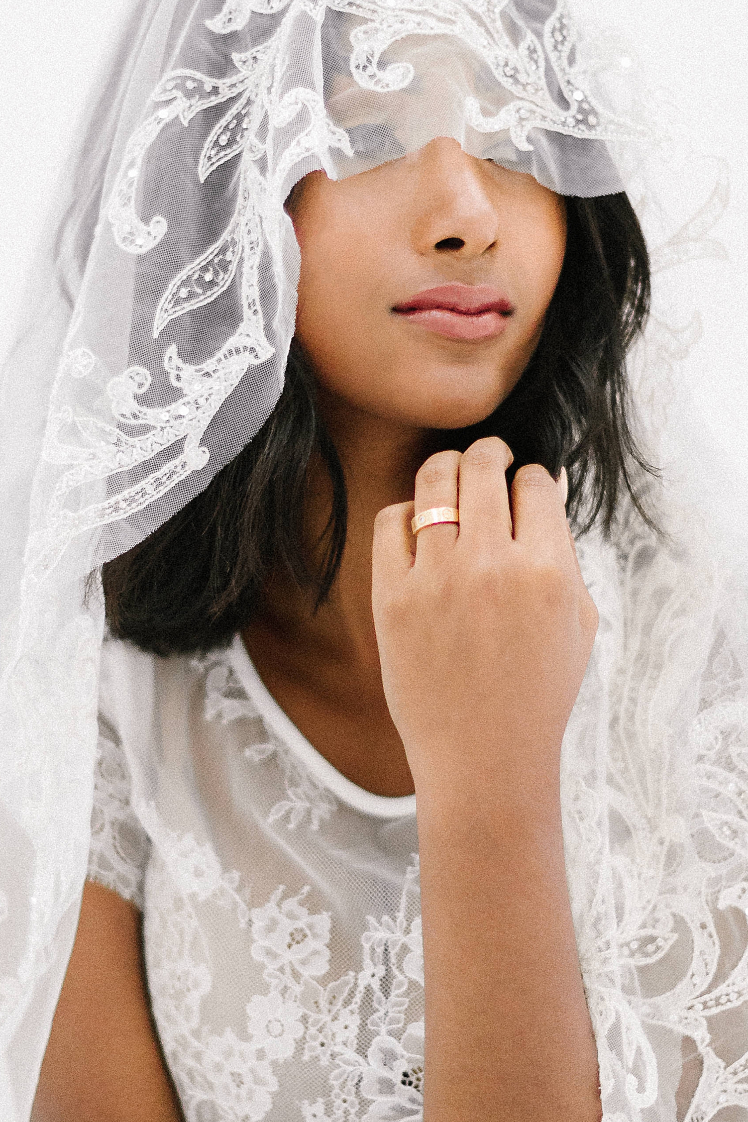 Fine art boudoir veil bridal photographer