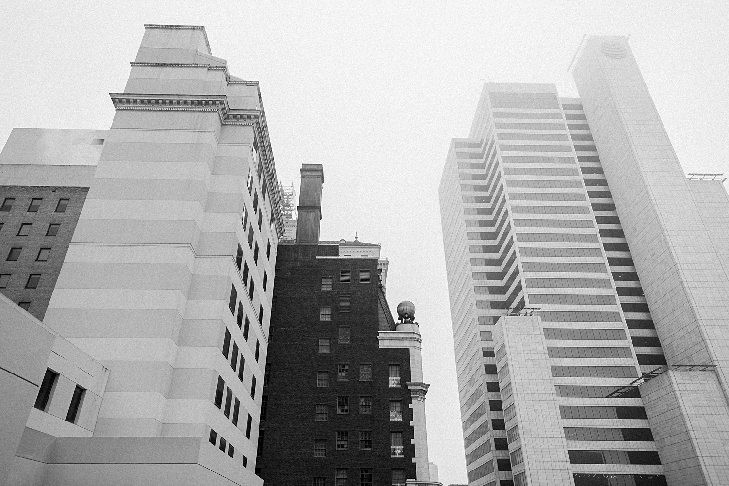 downtown dallas skyscrapers