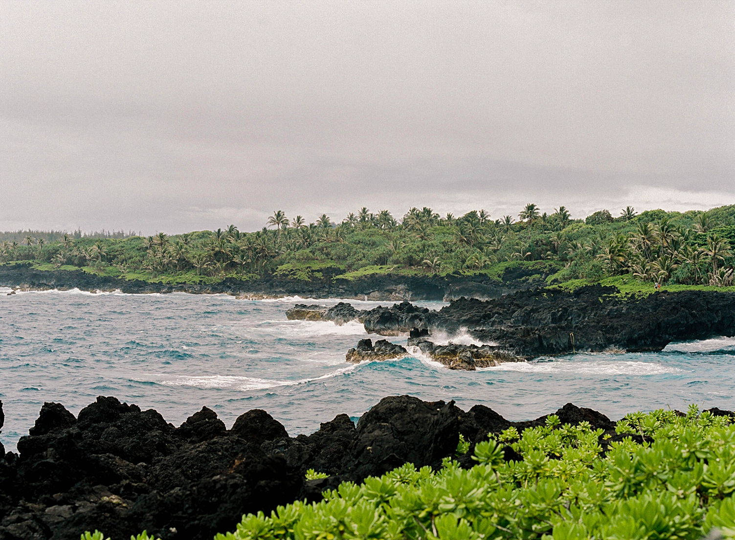 Honokalani black rock Maui road to Hana waves